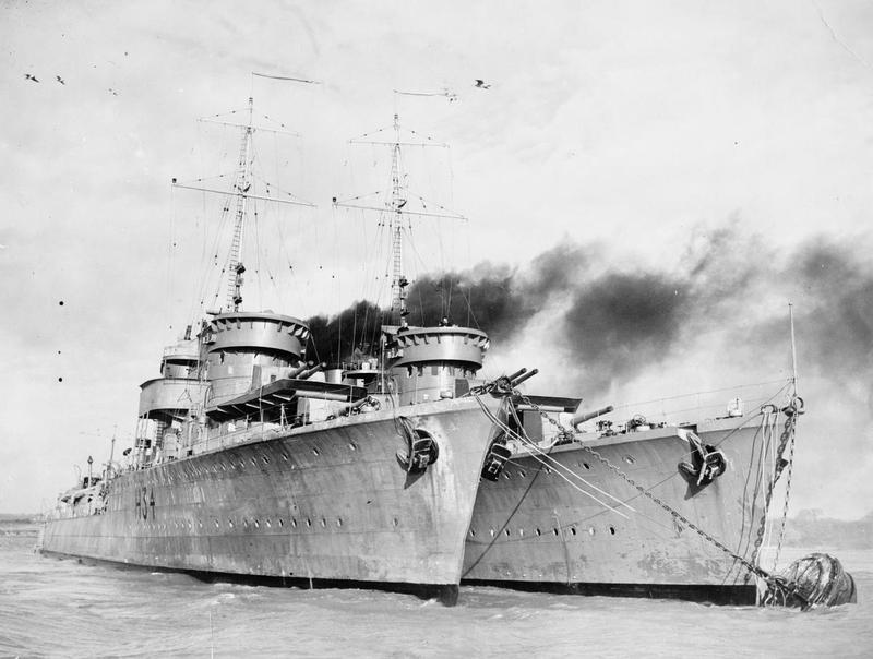 OORP Błyskawica i Grom na redzie Harwich, listopad 1939 r.